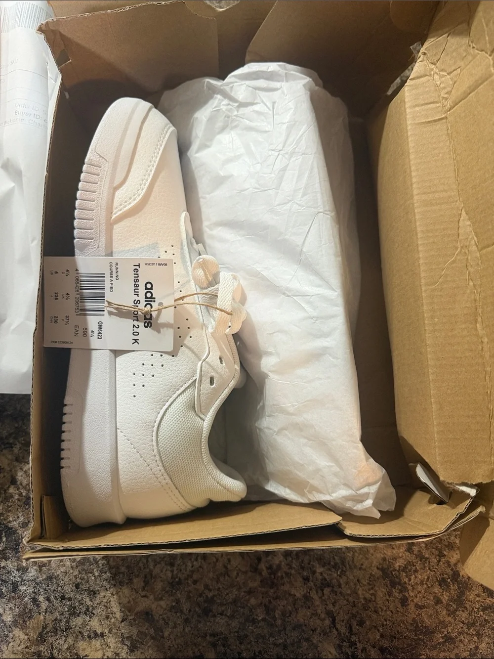 adidas Kids Sz 5 White Low-Top Sneakers